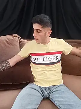 Snapshot of arenn1997 chatting on 16, 10, 2025 arenn1997 online show from 16, 10, 2025