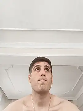 Snapshot of arenn1997 chatting on 21, 10, 2025 arenn1997 online show from 21, 10, 2025