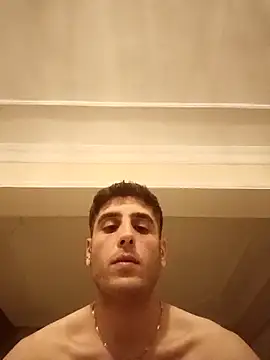 Snapshot of arenn1997 chatting on 14, 11, 2025 arenn1997 online show from 14, 11, 2025