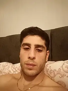 Snapshot of arenn1997 chatting on 16, 12, 2025 arenn1997 online show from 16, 12, 2025