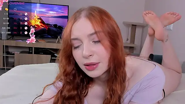 Snapshot of cinnabon_girls chatting on 6, 12, 2024 cinnabon girls online show from 6, 12, 2024