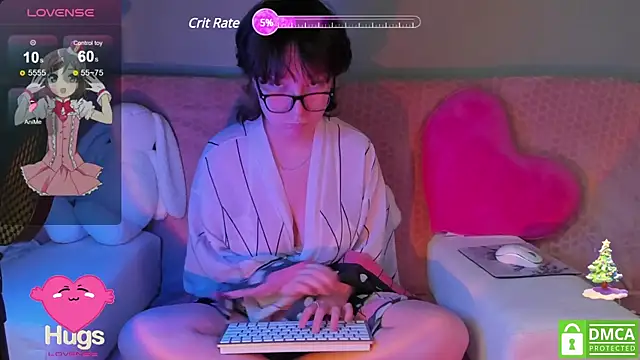 Snapshot of dreamgirllovee chatting on 20, 1, 2025 dreamgirllovee online show from 20, 1, 2025