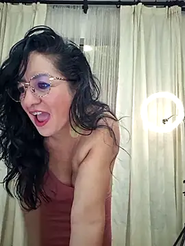 Snapshot of viollett_28 chatting on 26, 6, 2026 viollett 28 online show from 26, 6, 2026