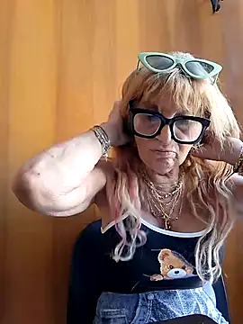 Snapshot of eva2023sexy chatting on 27, 5, 2026 eva2023sexy online show from 27, 5, 2026