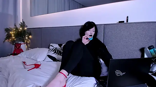 Snapshot of _Goddess_Misha_ chatting on 5, 1, 2025 Goddess Misha online show from 5, 1, 2025