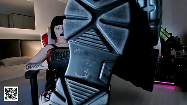 Snapshot of _Goddess_Misha_ chatting on 9, 11, 2025 Goddess Misha online show from 9, 11, 2025