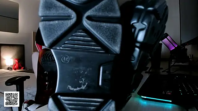 Snapshot of _Goddess_Misha_ chatting on 14, 11, 2025 Goddess Misha online show from 14, 11, 2025