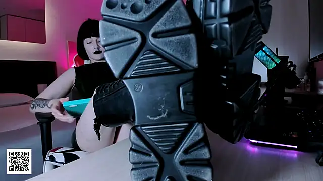 Snapshot of _Goddess_Misha_ chatting on 26, 11, 2025 Goddess Misha online show from 26, 11, 2025