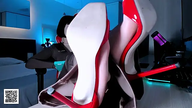 Snapshot of _Goddess_Misha_ chatting on 30, 11, 2025 Goddess Misha online show from 30, 11, 2025