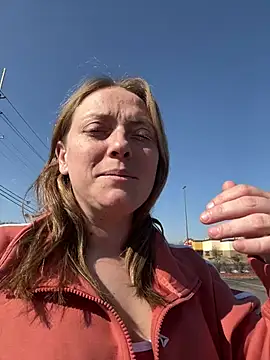 lezbean24 online show from 13, 2, 2026