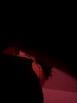 Snapshot of xmoira3x chatting on 14, 12, 2025 xmoira3x online show from 14, 12, 2025