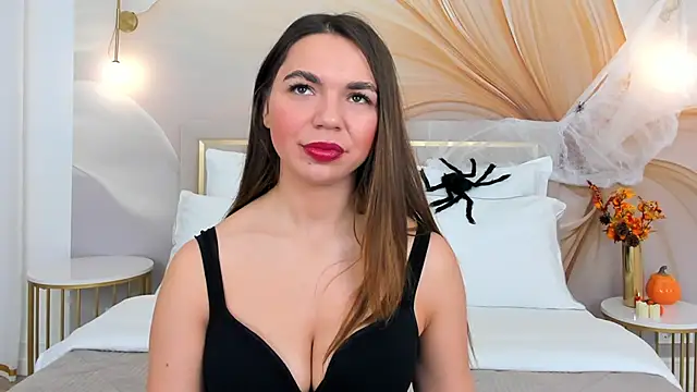 Snapshot of CamillaLarson chatting on 23, 10, 2025 CamillaLarson online show from 23, 10, 2025