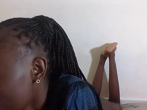 Snapshot of SexyNeedle22 chatting on 17, 11, 2025 SexyNeedle22 online show from 17, 11, 2025