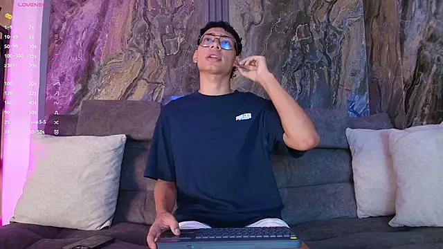 Daviid laidd online show from 3, 3, 2026