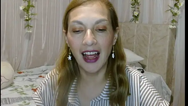 Snapshot of italagomez_ chatting on 14, 2, 2025 italagomez online show from 14, 2, 2025