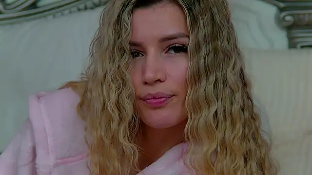 Snapshot of IvySamek chatting on 14, 2, 2025 IvySamek online show from 14, 2, 2025