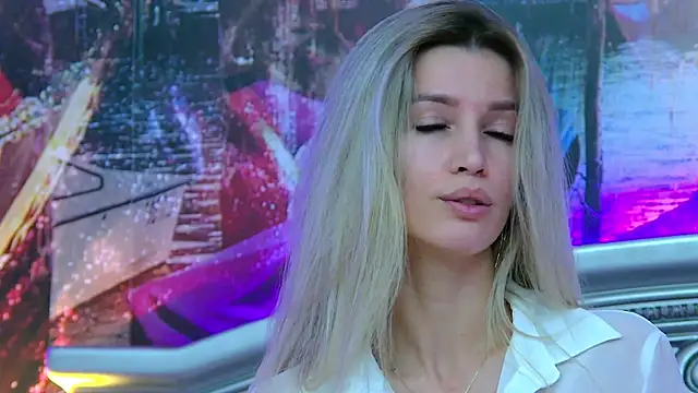 Snapshot of IvySamek chatting on 6, 10, 2025 IvySamek online show from 6, 10, 2025