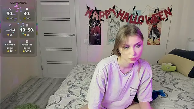 Snapshot of JorRoger chatting on 27, 10, 2025 JorRoger online show from 27, 10, 2025