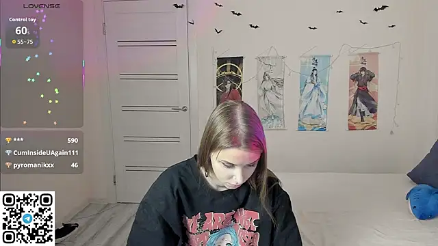 Snapshot of JorRoger chatting on 6, 11, 2025 JorRoger online show from 6, 11, 2025