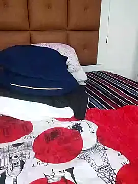 ELLA KELLY online show from 3, 3, 2025