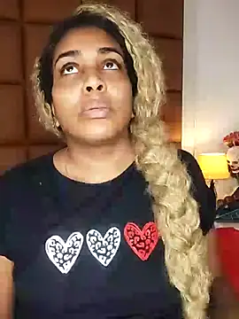 ELLA KELLY online show from 2, 12, 2025