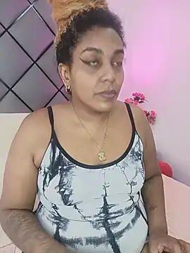 Snapshot of ELLA_KELLY chatting on 25, 6, 2026 ELLA KELLY online show from 25, 6, 2026