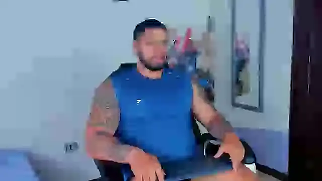 Snapshot of Cristian_Walker chatting on 2, 2, 2025 Cristian Walker online show from 2, 2, 2025