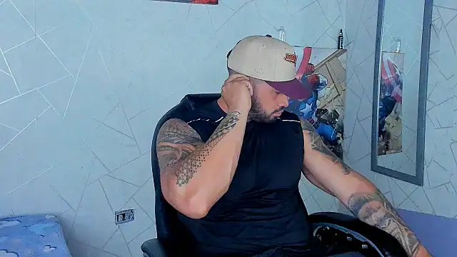 Snapshot of Cristian_Walker chatting on 3, 2, 2025 Cristian Walker online show from 3, 2, 2025