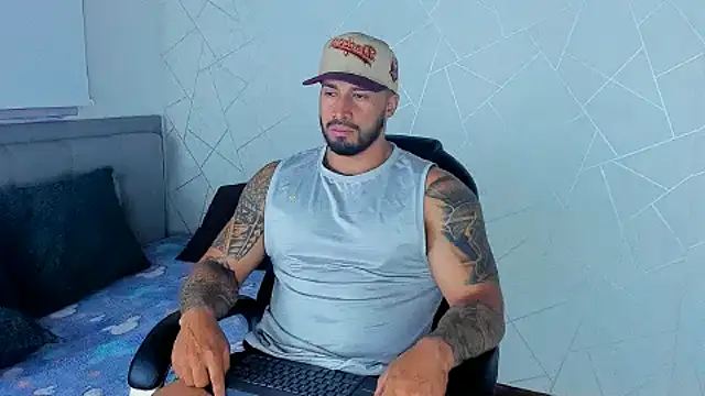 Snapshot of Cristian_Walker chatting on 5, 2, 2025 Cristian Walker online show from 5, 2, 2025