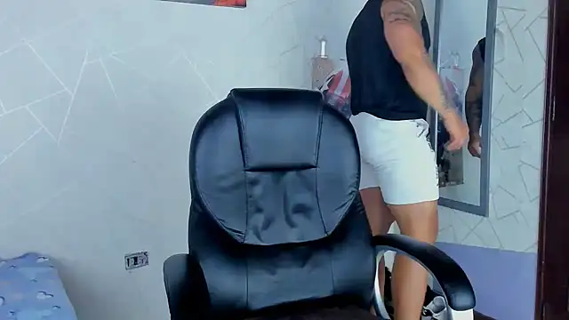 Snapshot of Cristian_Walker chatting on 9, 2, 2025 Cristian Walker online show from 9, 2, 2025