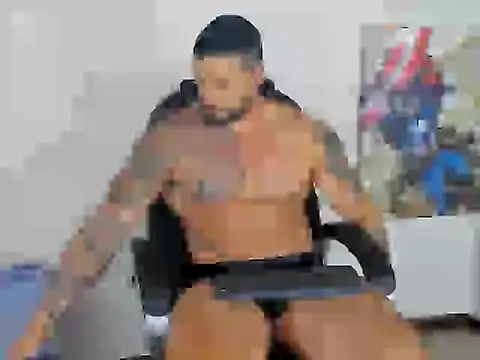 Snapshot of Cristian_Walker chatting on 4, 3, 2025 Cristian Walker online show from 4, 3, 2025