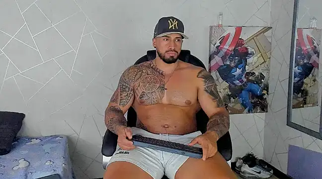 Snapshot of Cristian_Walker chatting on 13, 3, 2025 Cristian Walker online show from 13, 3, 2025