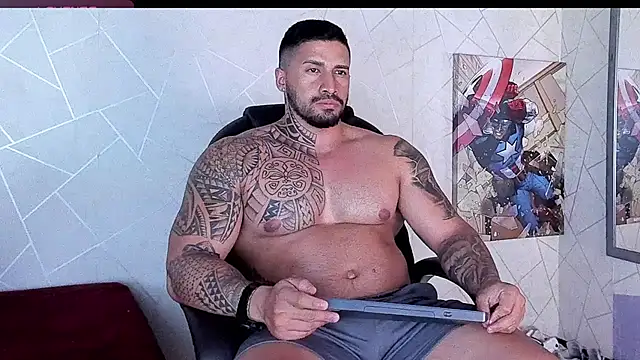 Snapshot of Cristian_Walker chatting on 2, 10, 2025 Cristian Walker online show from 2, 10, 2025