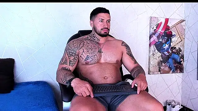 Snapshot of Cristian_Walker chatting on 16, 10, 2025 Cristian Walker online show from 16, 10, 2025