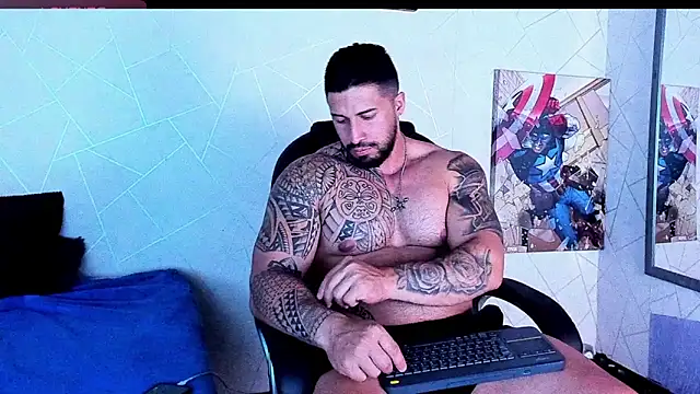 Snapshot of Cristian_Walker chatting on 5, 11, 2025 Cristian Walker online show from 5, 11, 2025