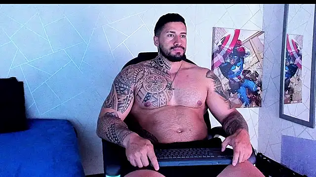 Snapshot of Cristian_Walker chatting on 6, 11, 2025 Cristian Walker online show from 6, 11, 2025