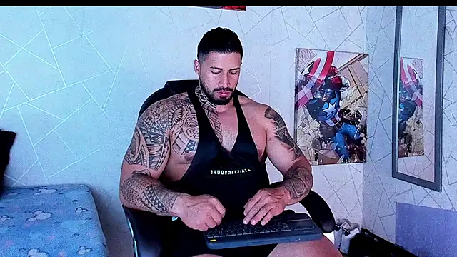 Snapshot of Cristian_Walker chatting on 13, 11, 2025 Cristian Walker online show from 13, 11, 2025