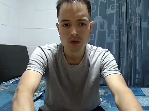 dimitriquiet05 online show from 7, 2, 2026