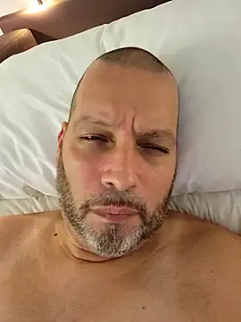 Snapshot of Just2much chatting on 17, 9, 2025 Just2much online show from 17, 9, 2025