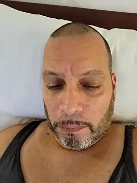 Snapshot of Just2much chatting on 6, 11, 2025 Just2much online show from 6, 11, 2025