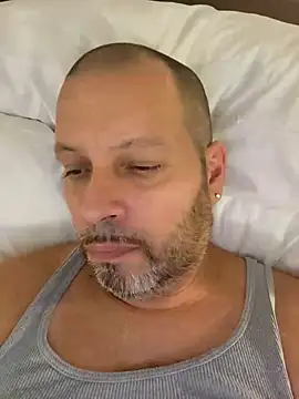 Snapshot of Just2much chatting on 13, 11, 2025 Just2much online show from 13, 11, 2025