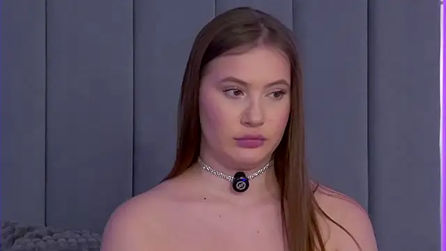 Snapshot of ChloeMarsch chatting on 19, 10, 2025 ChloeMarsch online show from 19, 10, 2025