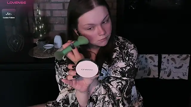 Snapshot of EvaBae chatting on 14, 12, 2024 EvaBae online show from 14, 12, 2024