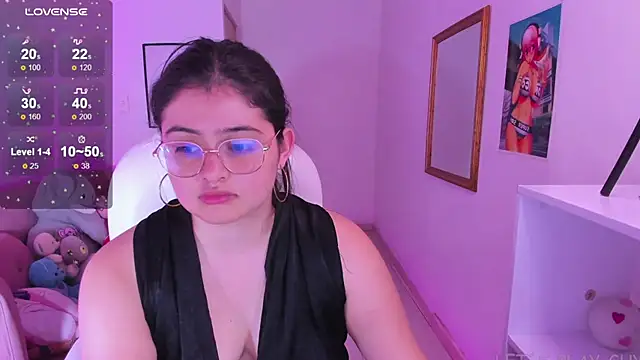 Snapshot of Stephania_18 chatting on 22, 1, 2025 Stephania 18 online show from 22, 1, 2025