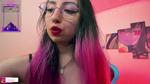 Snapshot of Julieta_cott chatting on 9, 3, 2025 Julieta cott online show from 9, 3, 2025