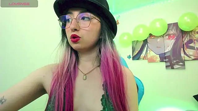 Snapshot of Julieta_cott chatting on 17, 3, 2025 Julieta cott online show from 17, 3, 2025