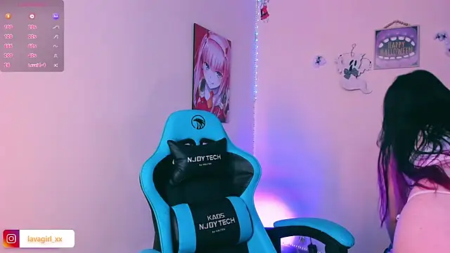 Snapshot of Julieta_cott chatting on 19, 10, 2025 Julieta cott online show from 19, 10, 2025