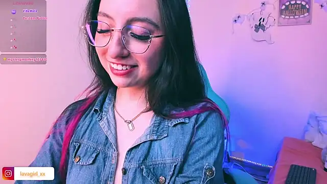 Snapshot of Julieta_cott chatting on 22, 10, 2025 Julieta cott online show from 22, 10, 2025