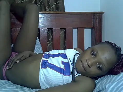 Snapshot of SpicyPetite chatting on 17, 2, 2026 SpicyPetite online show from 17, 2, 2026