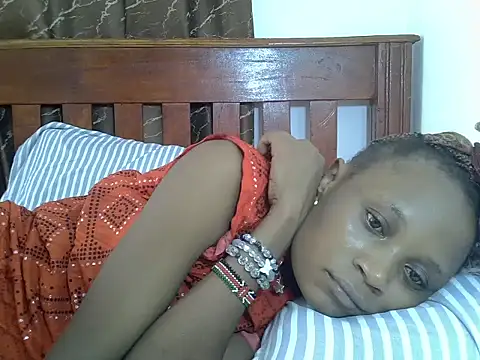 Snapshot of SpicyPetite chatting on 24, 2, 2026 SpicyPetite online show from 24, 2, 2026